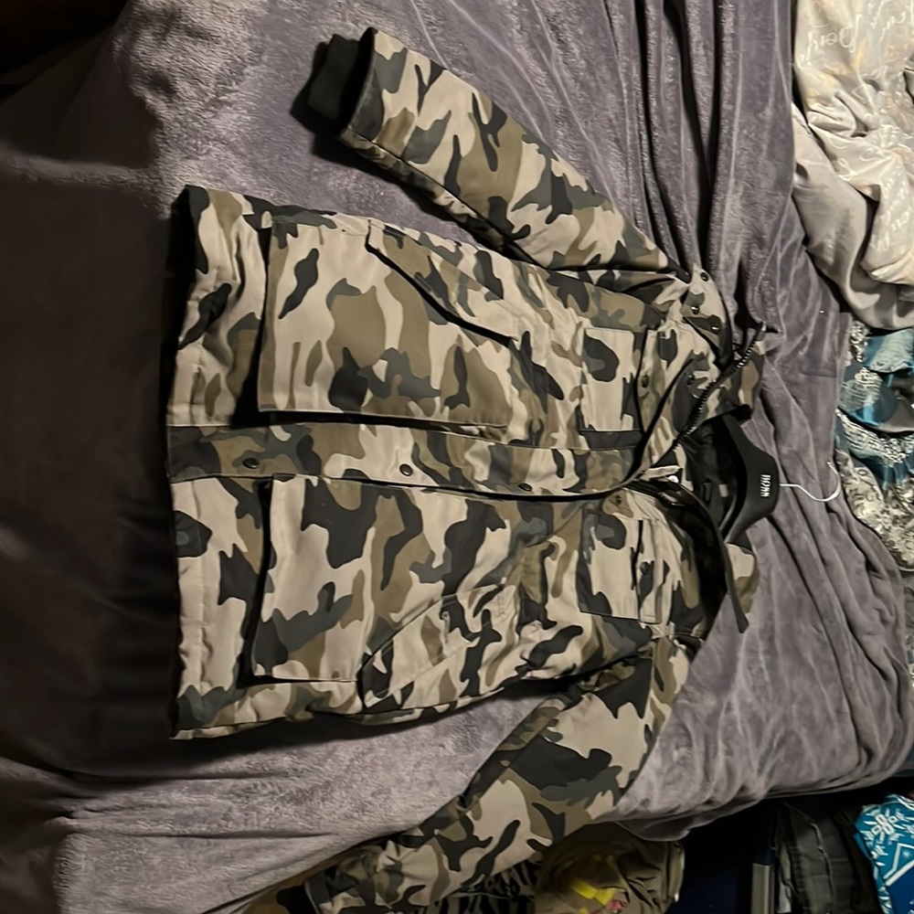 Neiman Marcus Xs Canada Goose down jacket NWT.